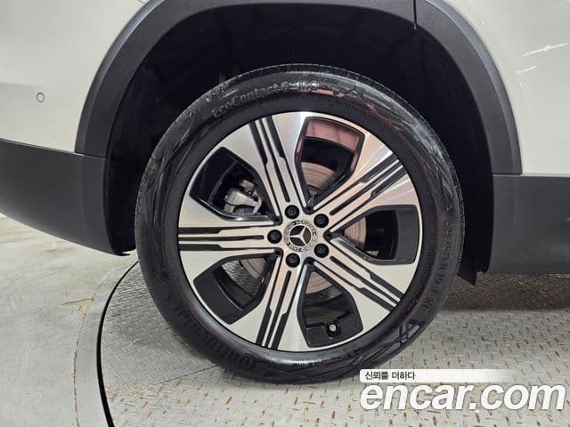 Mercedes-Benz EQB 2025 — ფოტო 14/16