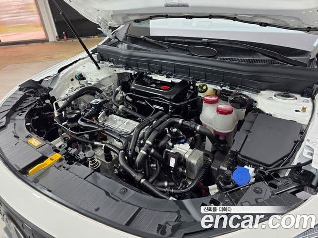Mercedes-Benz EQB 2025 — ფოტო 16/16