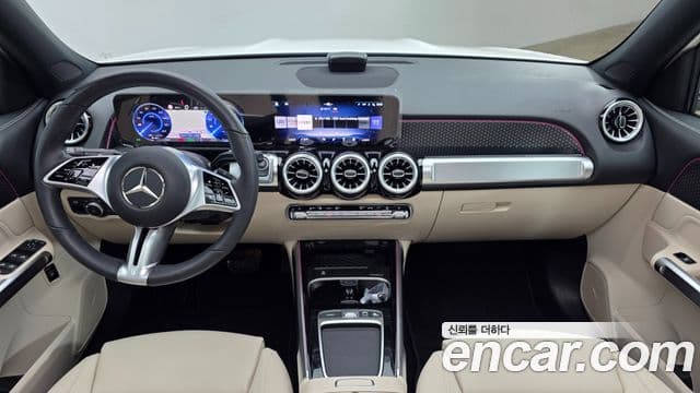 Mercedes-Benz EQB 2025 — ფოტო 2/16