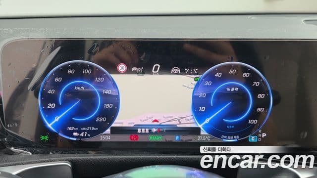 Mercedes-Benz EQB 2025 — ფოტო 5/16