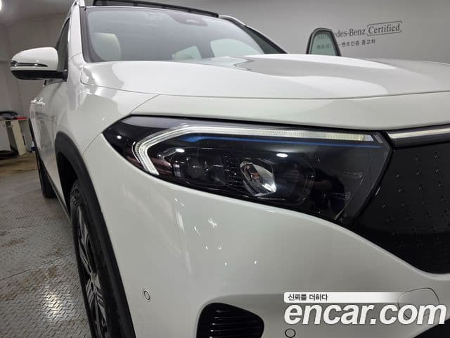 Mercedes-Benz EQB 2025 — ფოტო 6/16