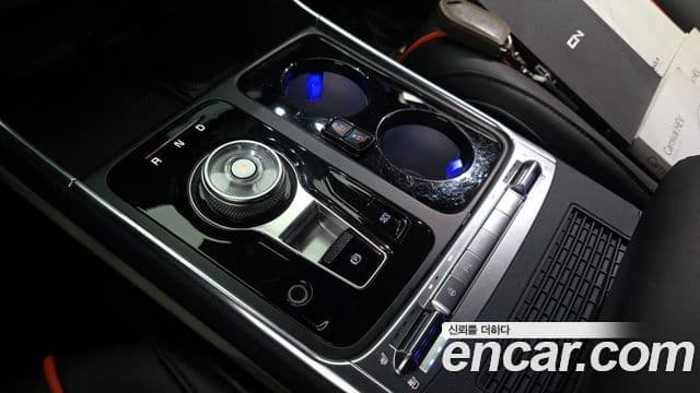 Kia Carnival 2025 — Photo 25/41