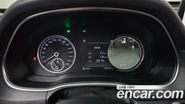 Genesis GV80 2020 — ფოტო 8/20