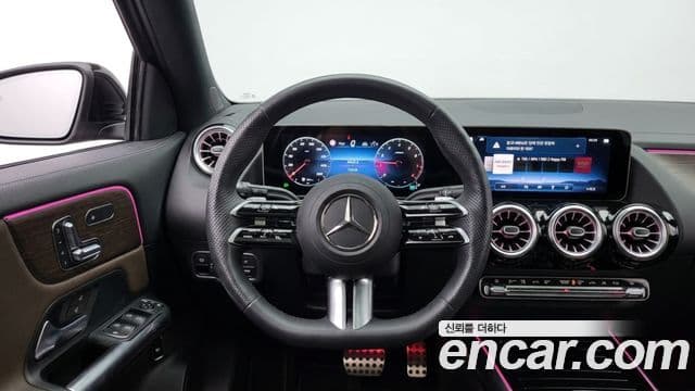 Mercedes-Benz GLA-Class 2025 — Şəkil 11/12