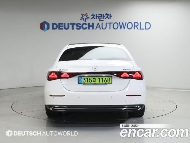 Mercedes-Benz E-Class 2024 — ფოტო 3/20