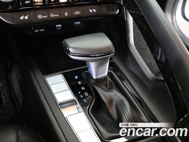 Hyundai Avante 2021 — ფოტო 8/20