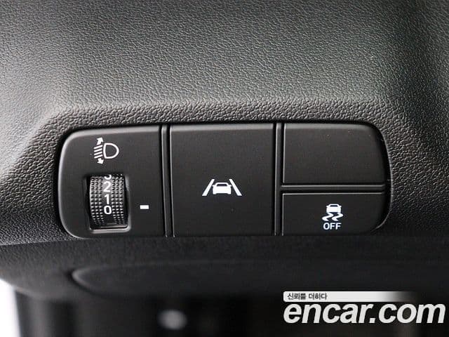 Hyundai Avante 2021 — ფოტო 14/20
