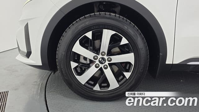 Kia Sorento 2020 — ფოტო 4/20