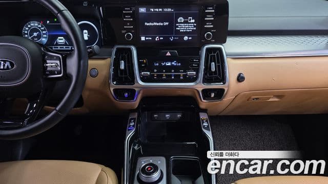 Kia Sorento 2020 — ფოტო 15/20