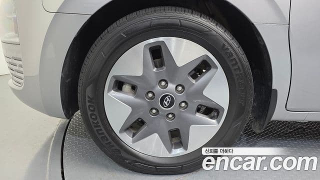 Hyundai Staria 2021 — ფოტო 4/20