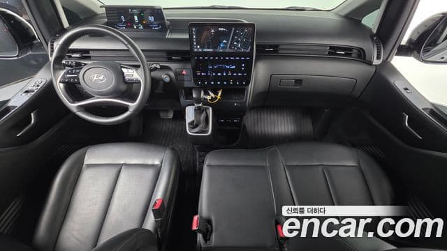 Hyundai Staria 2021 — ფოტო 6/20