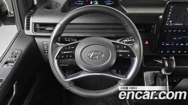 Hyundai Staria 2021 — ფოტო 12/20