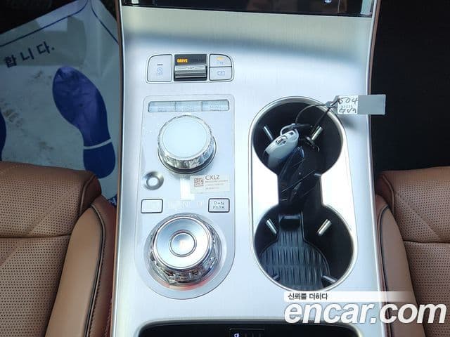 Genesis GV70 2024 — фото 14 из 20