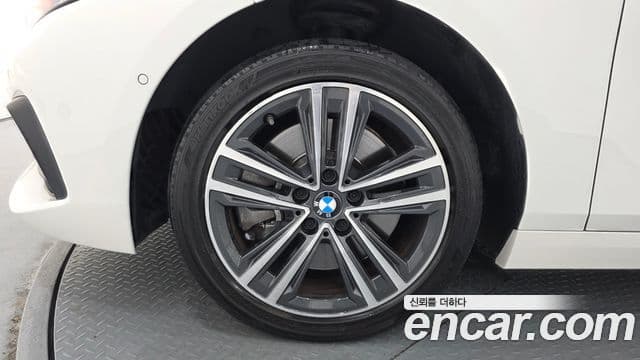 BMW 1 Series 2021 — Şəkil 5/20