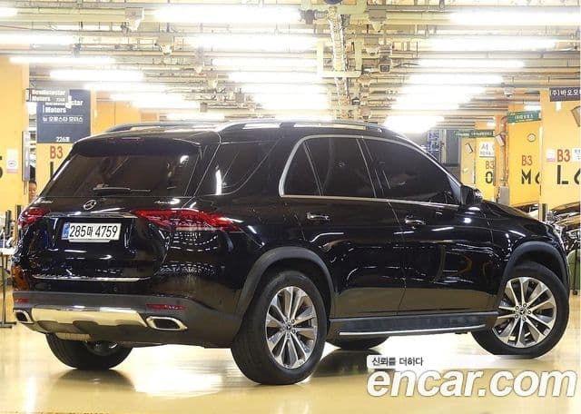 Mercedes-Benz GLE-Class 2023 — ფოტო 1/20