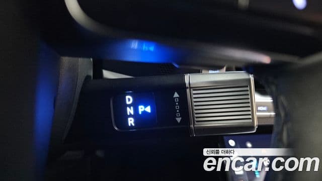 Hyundai Grandeur 2023 — ფოტო 9/20