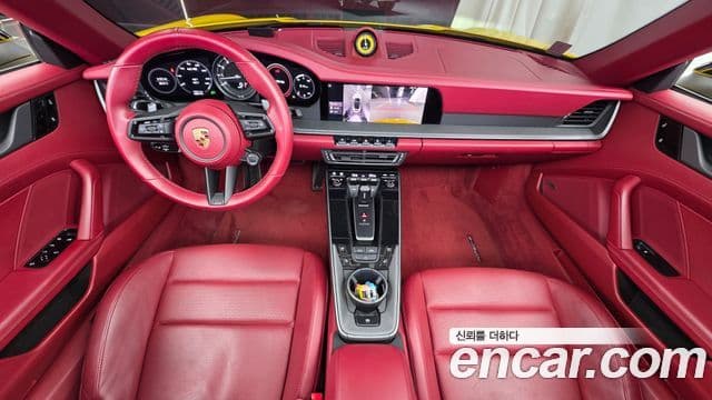 Porsche 911 2021 — Photo 18/20