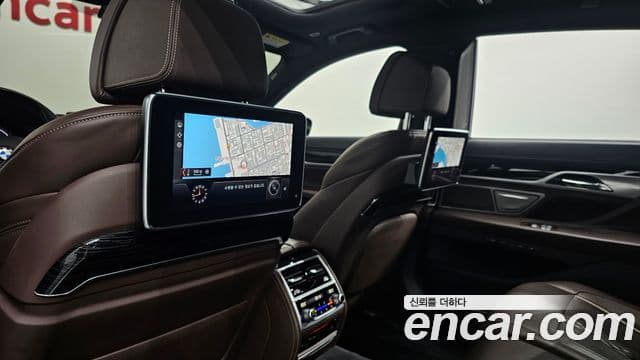 BMW 7 Series 2018 — Şəkil 17/20