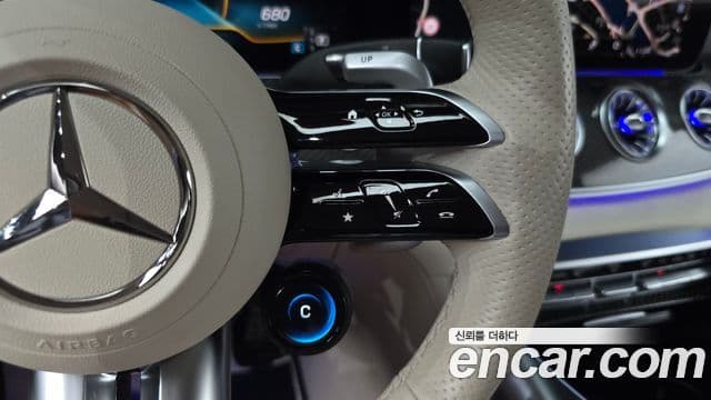 Mercedes-Benz AMG GT 2023 — ფოტო 18/20