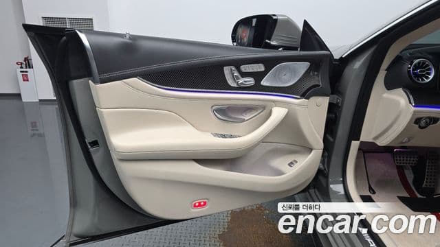 Mercedes-Benz AMG GT 2023 — Photo 25/38