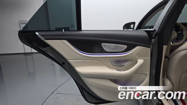 Mercedes-Benz AMG GT 2023 — Photo 15/38