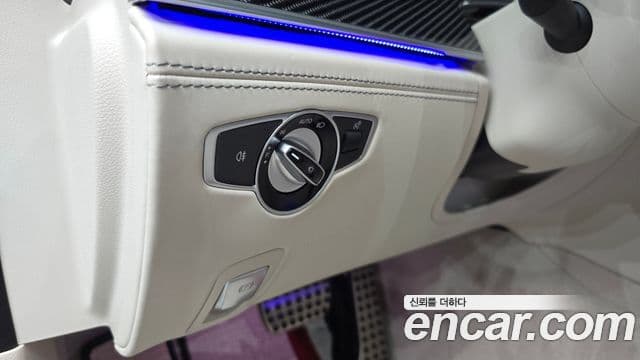 Mercedes-Benz AMG GT 2023 — Photo 38/38