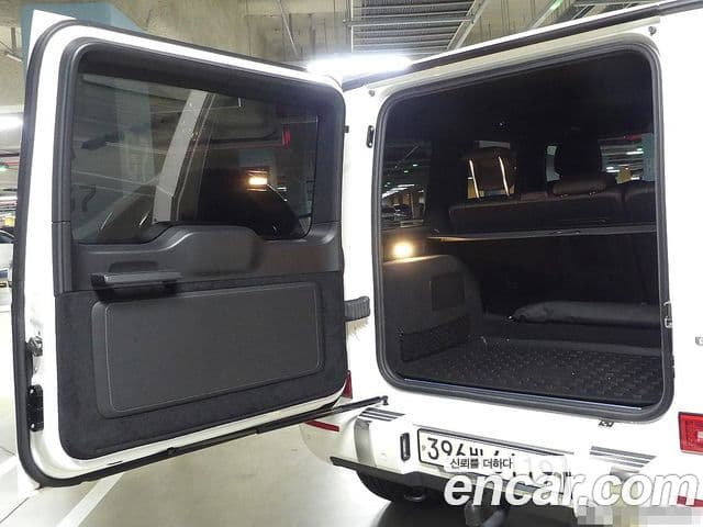 Mercedes-Benz G-Class 2022 — Фото 19/20