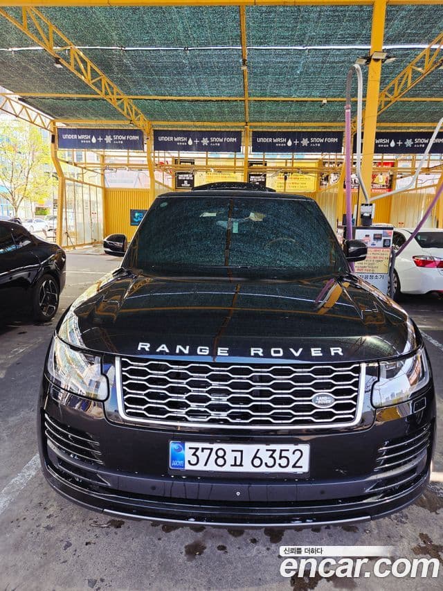 Land Rover Range Rover 2019 — Photo 10/10