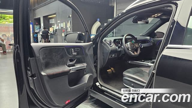Mercedes-Benz GLB-Class 2022 — фото 8 из 20