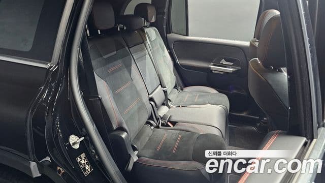 Mercedes-Benz GLB-Class 2022 — фото 11 из 20