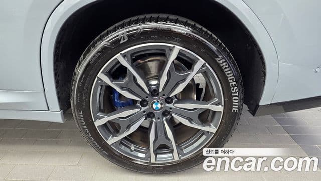BMW X4 2025 — Photo 2/31