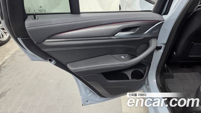BMW X4 2025 — Photo 13/31