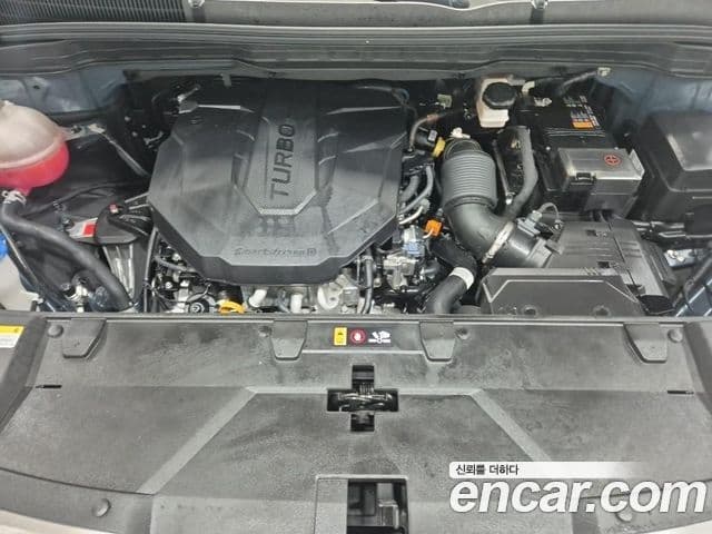 Kia Carnival 2023 — фото 4 из 19