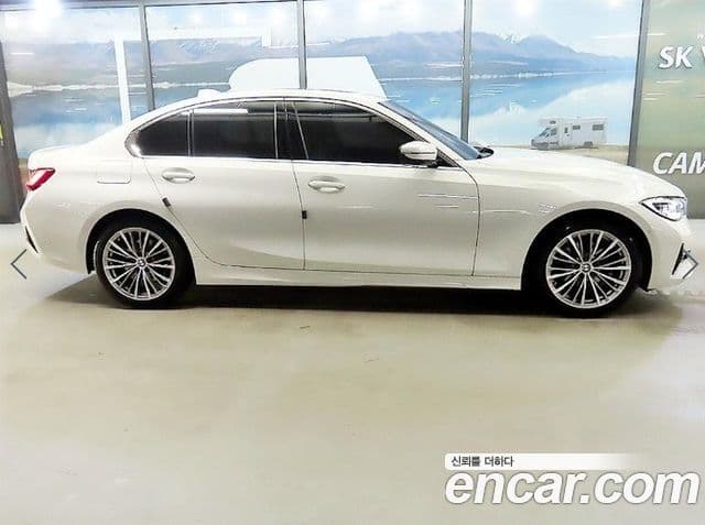 BMW 3 Series 2019 — ფოტო 2/20