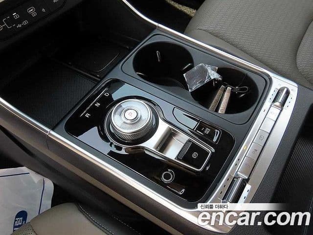 Kia Carnival 2025 — Şəkil 11/20