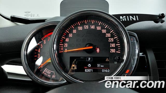 Mini Cooper S 2020 — ფოტო 8/20