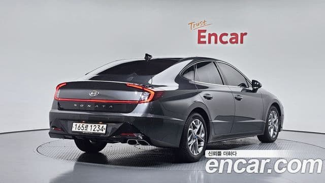Hyundai Sonata Hybrid 2020 — Photo 5/20