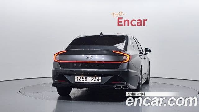 Hyundai Sonata Hybrid 2020 — Photo 7/20