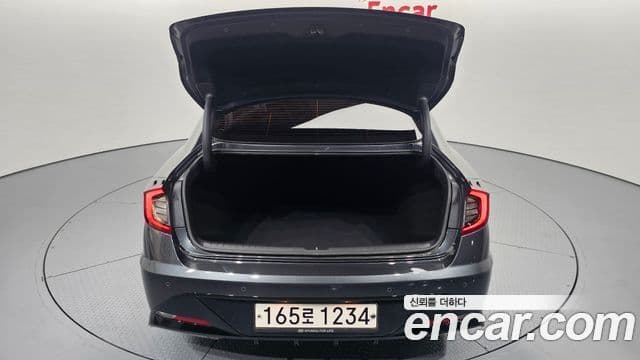 Hyundai Sonata Hybrid 2020 — Photo 3/20
