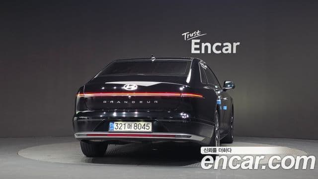 Hyundai Grandeur 2023 — ფოტო 4/20