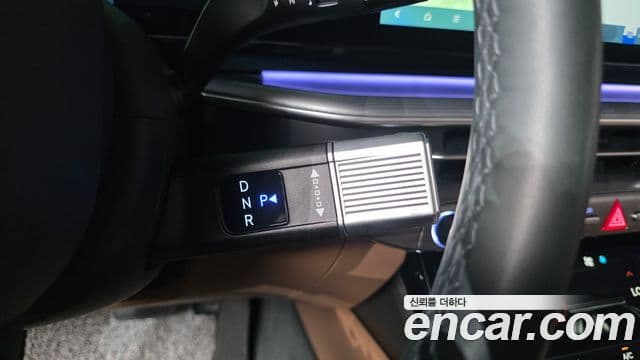 Hyundai Grandeur 2023 — ფოტო 9/20