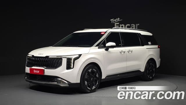 Kia Carnival 2024 — Фото 1/20