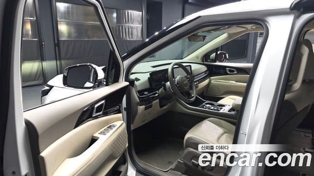 Kia Carnival 2024 — Фото 10/20