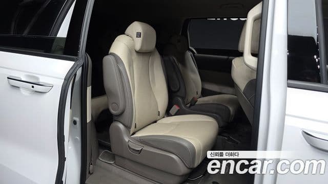Kia Carnival 2024 — Фото 12/20