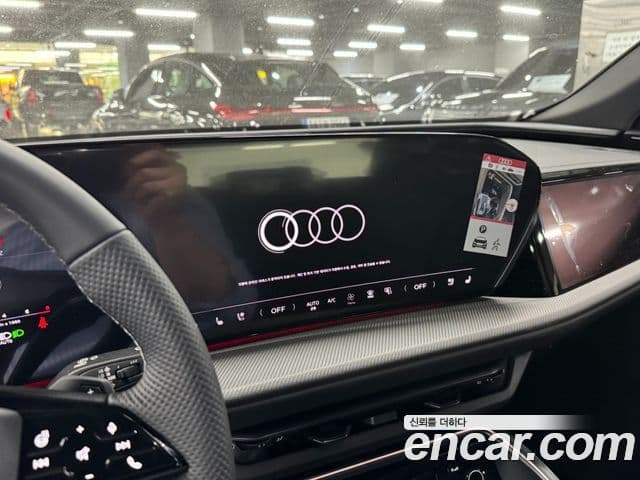 Audi Q5 2025 — Photo 4/15
