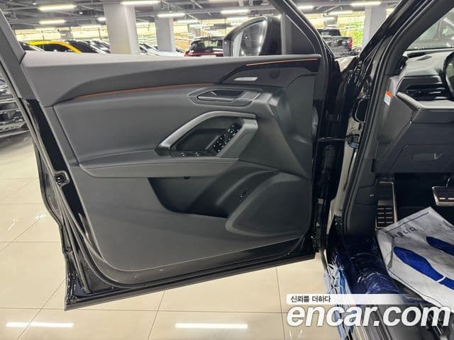 Audi Q5 2025 — ფოტო 8/15