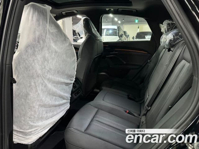 Audi Q5 2025 — Photo 13/15