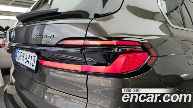 BMW X7 2025 — ფოტო 28/38