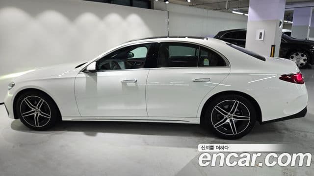 Mercedes-Benz E-Class 2025 — Фото 7/20