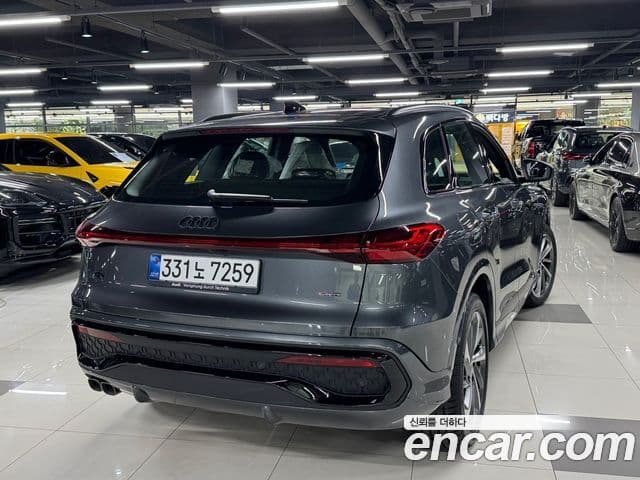 Audi Q5 2025 — Şəkil 2/17